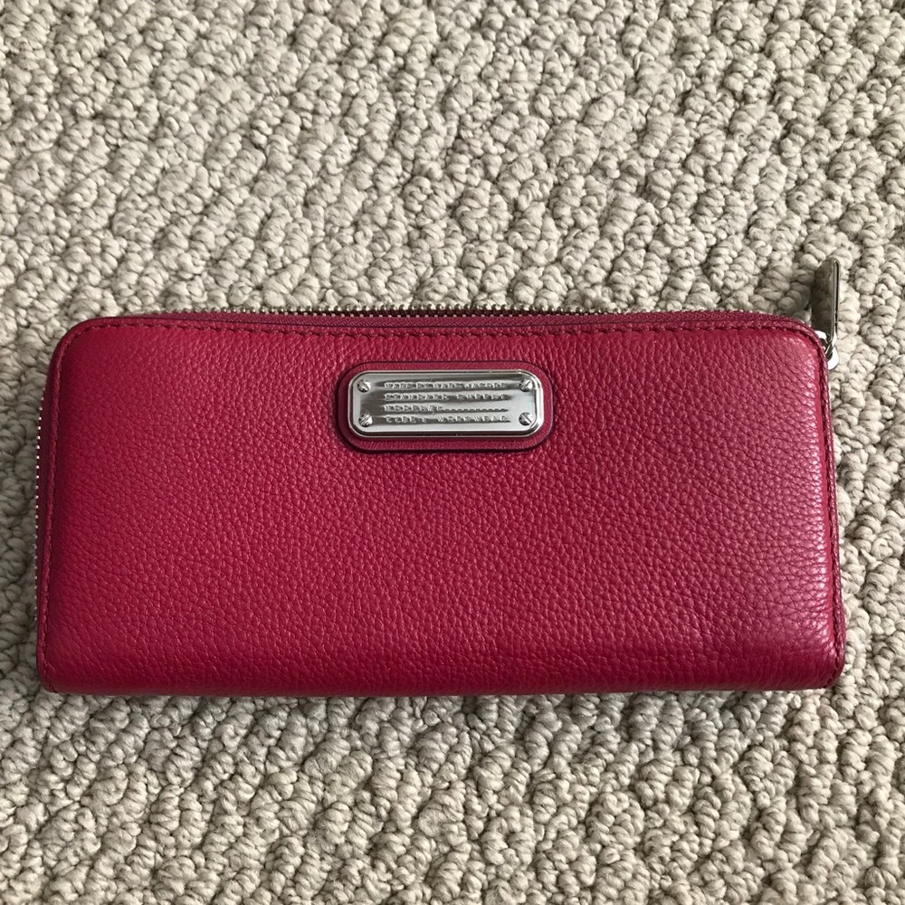 Marc Jacobs Continental Zip